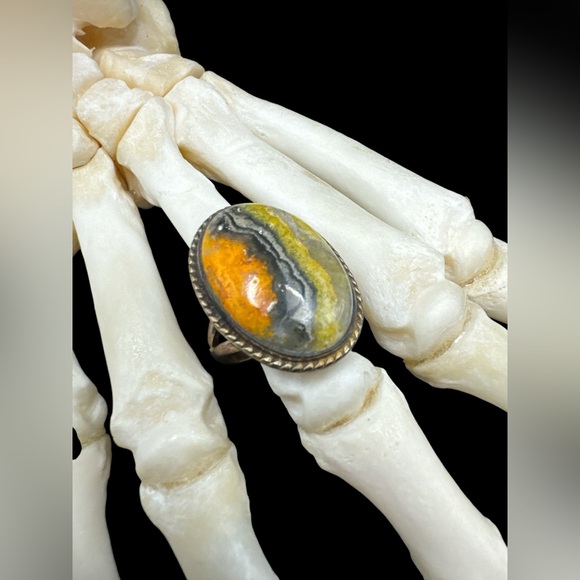 Vintage Sterling Silver Southwest Bumblebee Jasper Cocktail Ring size 7 - Picture 1 of 3